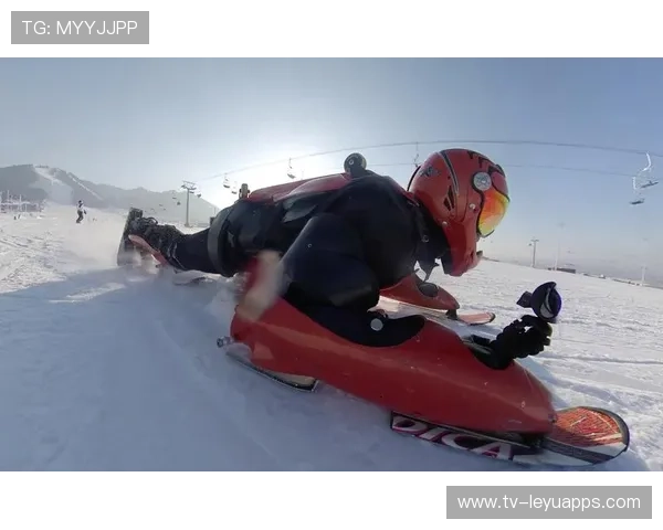 铁人三项硬核赛段刷新城市极限，参赛者被称“钢铁人”