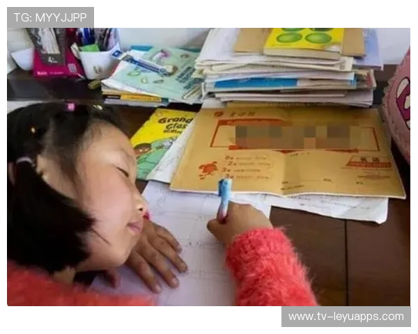 1000元套餐成新生入学标配，家长质疑“自愿”名不副实