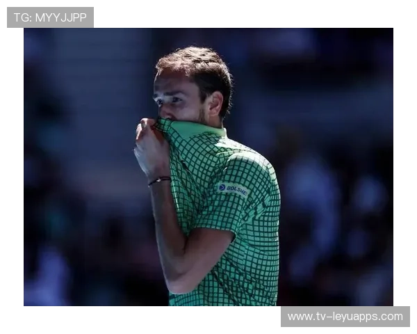 赛场“逆转”神操作：0比2变胜局的奇迹瞬间